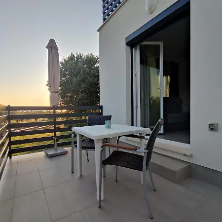 Bella Vista